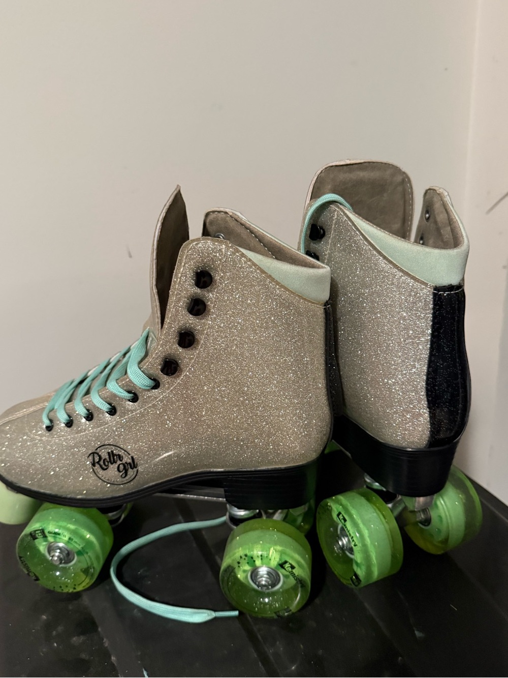 Glitter High-Top Roller Skates in Silver and Mint